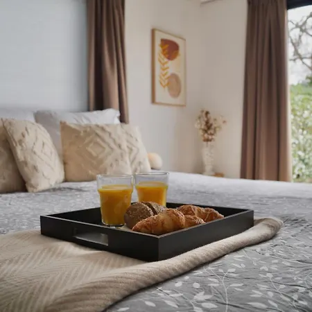 't Hofje Nabij Dorpscentrum En Дом отдыха *